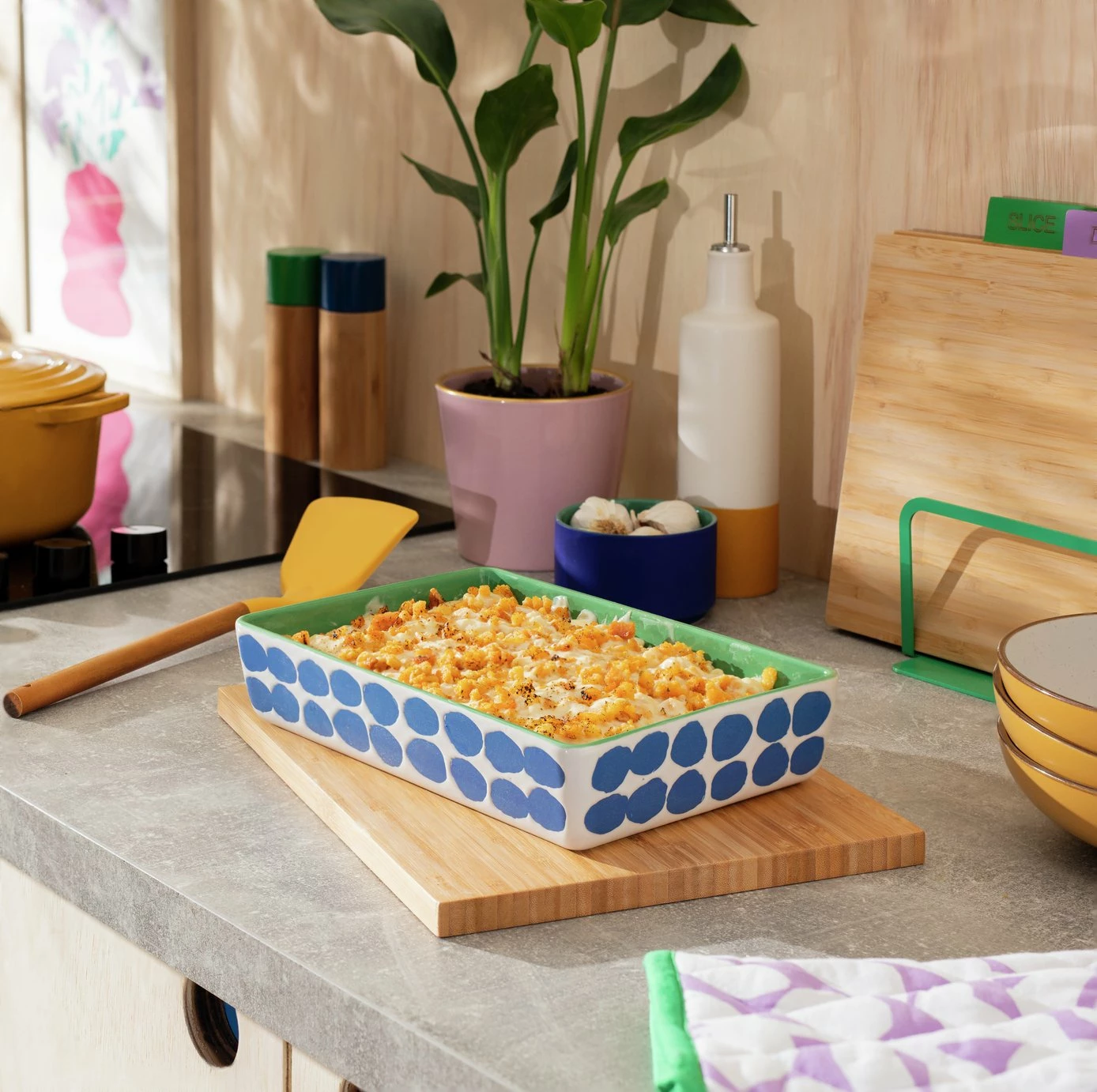 Habitat Emerald Medium Stoneware Roaster 2 Habitat Emerald Medium Stoneware Roaster - Image 2