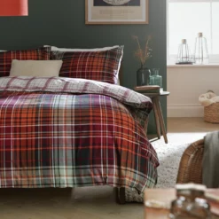 Habitat Red Brushed Check Bedding Set - Single