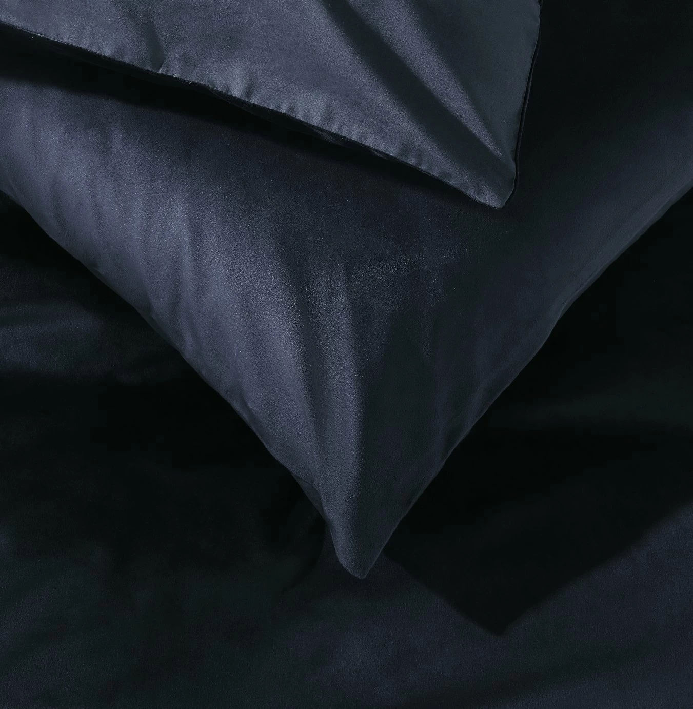 Habitat Plain Velvet Navy Bedding Set - Double 4 Habitat Plain Velvet Navy Bedding Set - Double - Image 4