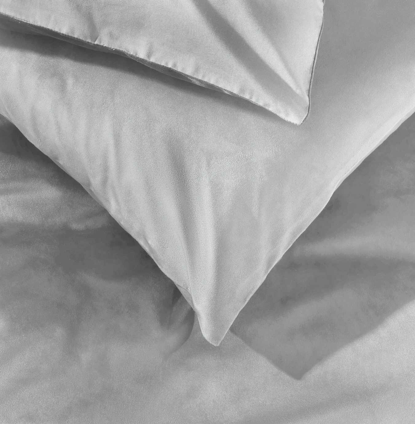 Habitat Plain Velvet Silver Bedding Set - Double 4 Habitat Plain Velvet Silver Bedding Set - Double - Image 4