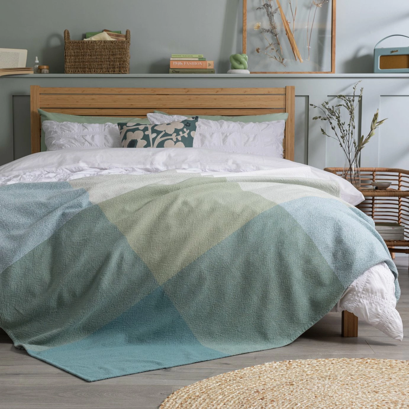 Habitat Gingham Check Handwoven Throw - 125x150cm 2 Habitat Gingham Check Handwoven Throw - 125x150cm - Image 2