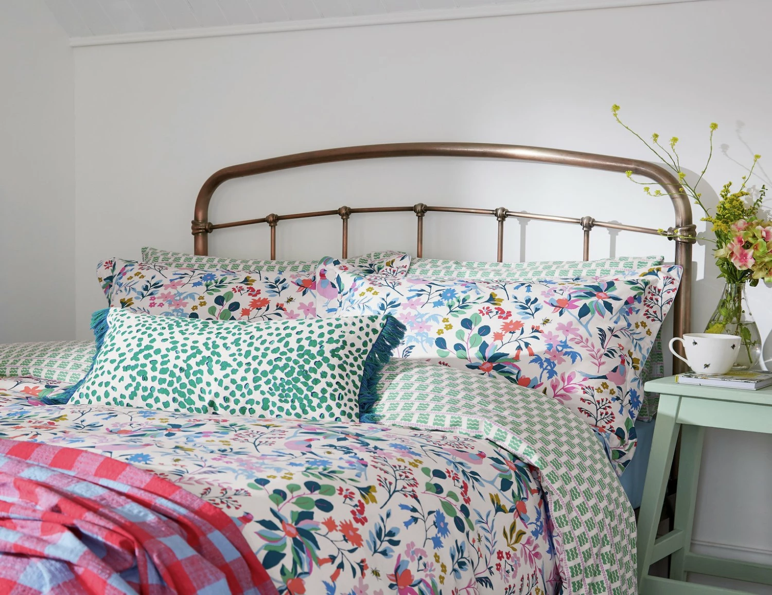 Joules Cotton Pheasant Floral White Bedding Set - Single 1 Joules Cotton Pheasant Floral White Bedding Set - Single