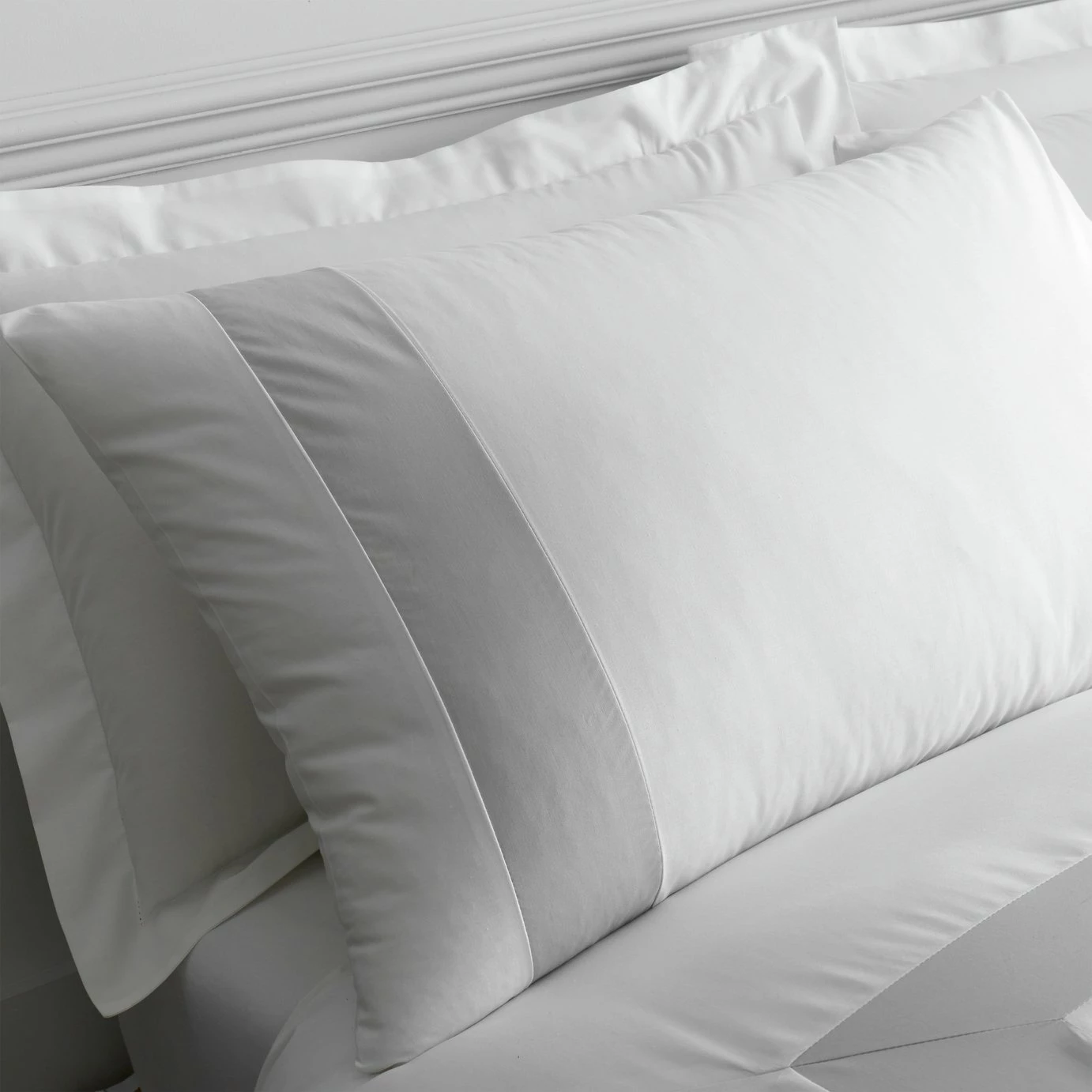Bianca Cotton 180 TC Tailored White Bedding Set - Double 3 Bianca Cotton 180 TC Tailored White Bedding Set - Double - Image 3