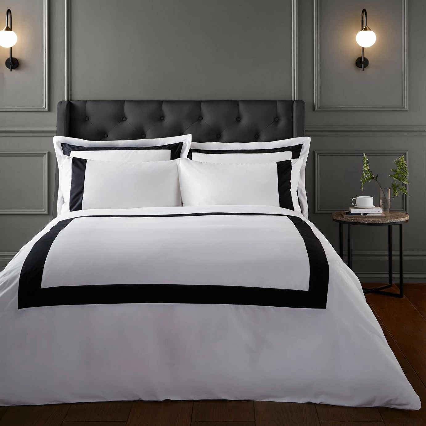 Bianca Cotton 180 TC Tailored Black Bedding Set - Double 1 Bianca Cotton 180 TC Tailored Black Bedding Set - Double