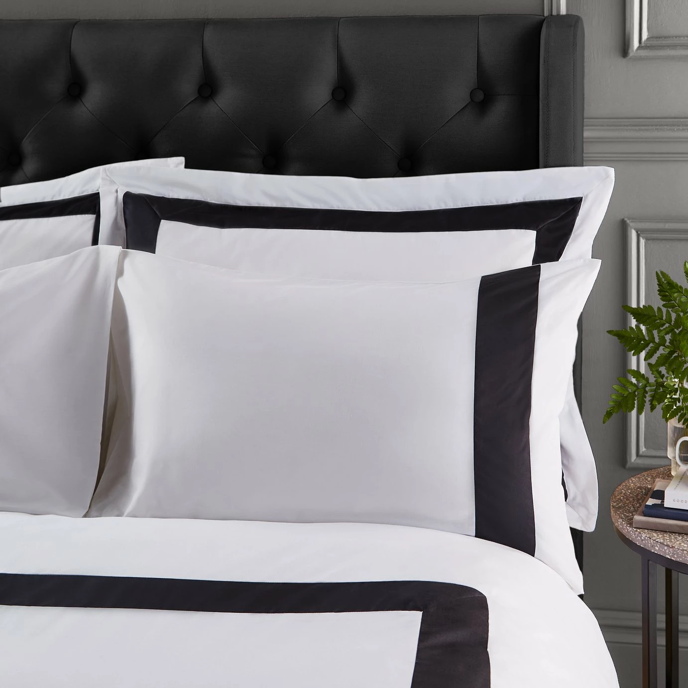 Bianca Cotton 180 TC Tailored Black Bedding Set - Double 3 Bianca Cotton 180 TC Tailored Black Bedding Set - Double - Image 3