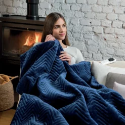 Dreamland Deluxe Velvet Royal Blue Heated Throw - Large -Habitat Sales Store 3340901 R Z003A
