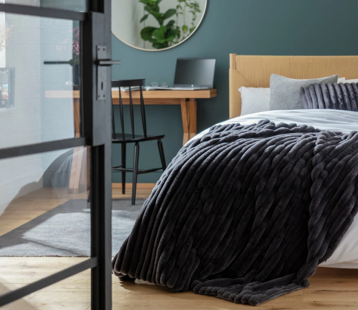 Habitat Ribbed Faux Fur Throw - Charcoal - 125X150cm 2 Habitat Ribbed Faux Fur Throw - Charcoal - 125X150cm - Image 2