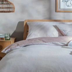 Habitat Retreat Striped Blush & White Bedding Set - Single 6 Habitat Retreat Striped Blush & White Bedding Set - Single -Habitat Sales Store 7697124 R Z003C