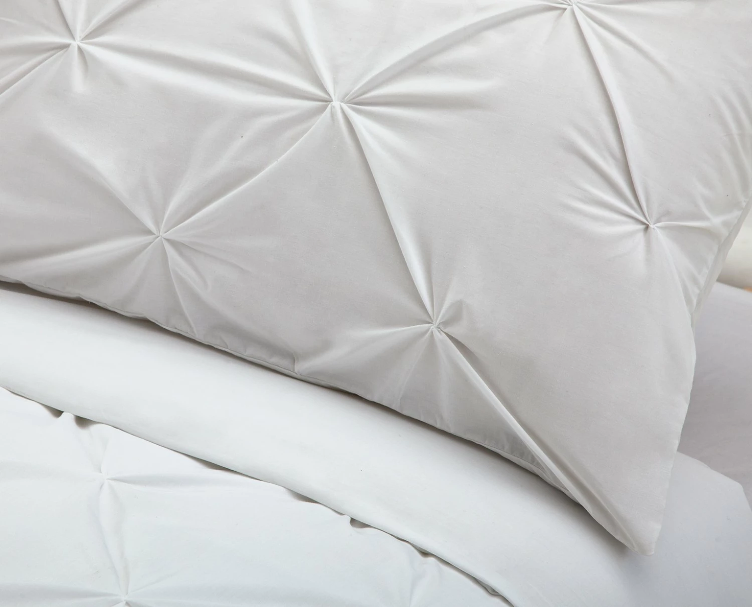 Habitat Hadley Pintuck White Bedding Set - Double 3 Habitat Hadley Pintuck White Bedding Set - Double - Image 3