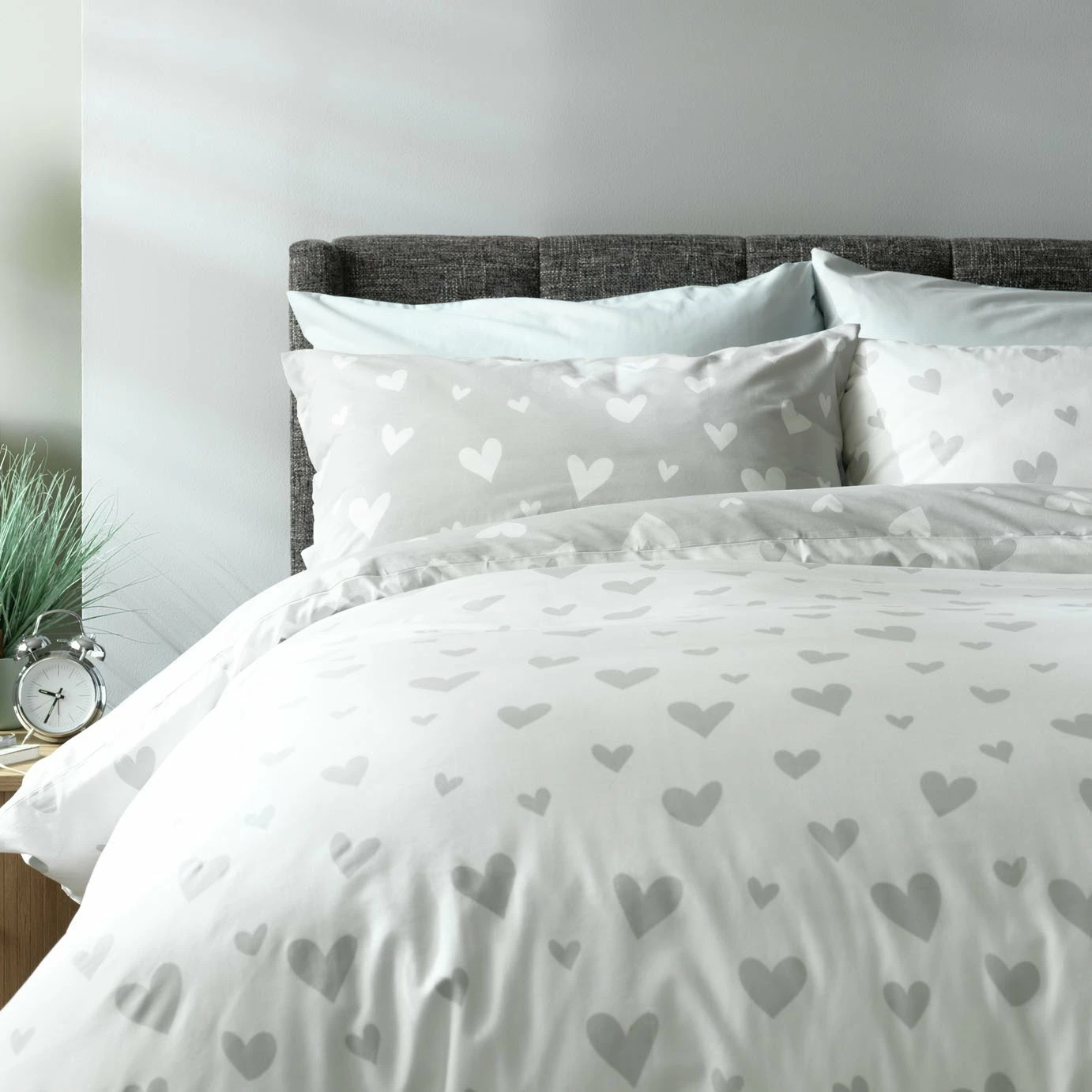 Habitat Hearts Grey & White Bedding Set - Single 6 Habitat Hearts Grey & White Bedding Set - Single - Image 6