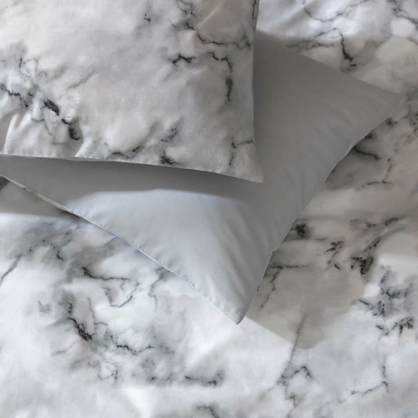 Habitat Marble White & Black Bedding Set - Single 4 Habitat Marble White & Black Bedding Set - Single - Image 4