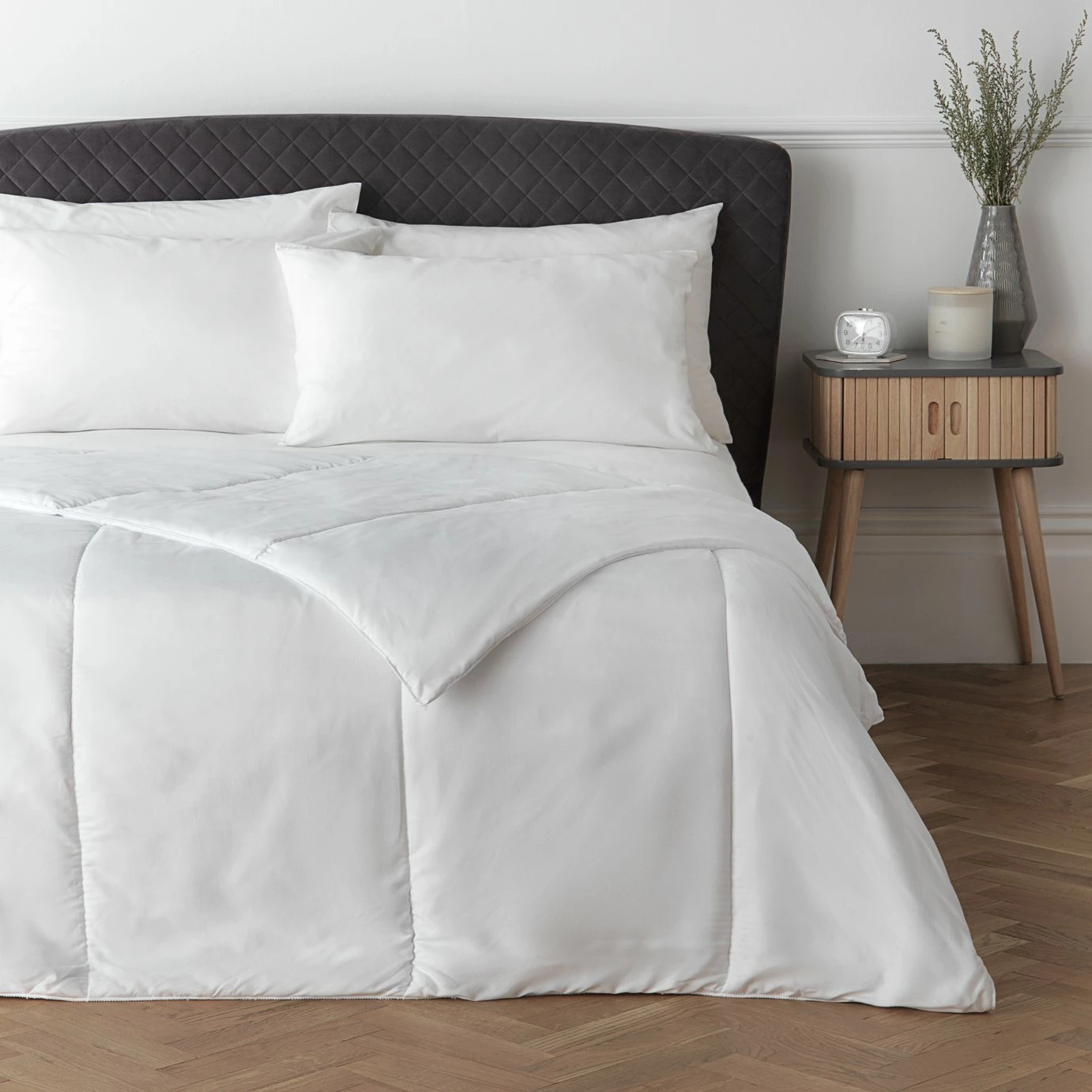 Habitat Supersoft Washable 4.5 Tog Duvet - Single 5 Habitat Supersoft Washable 4.5 Tog Duvet - Single - Image 5