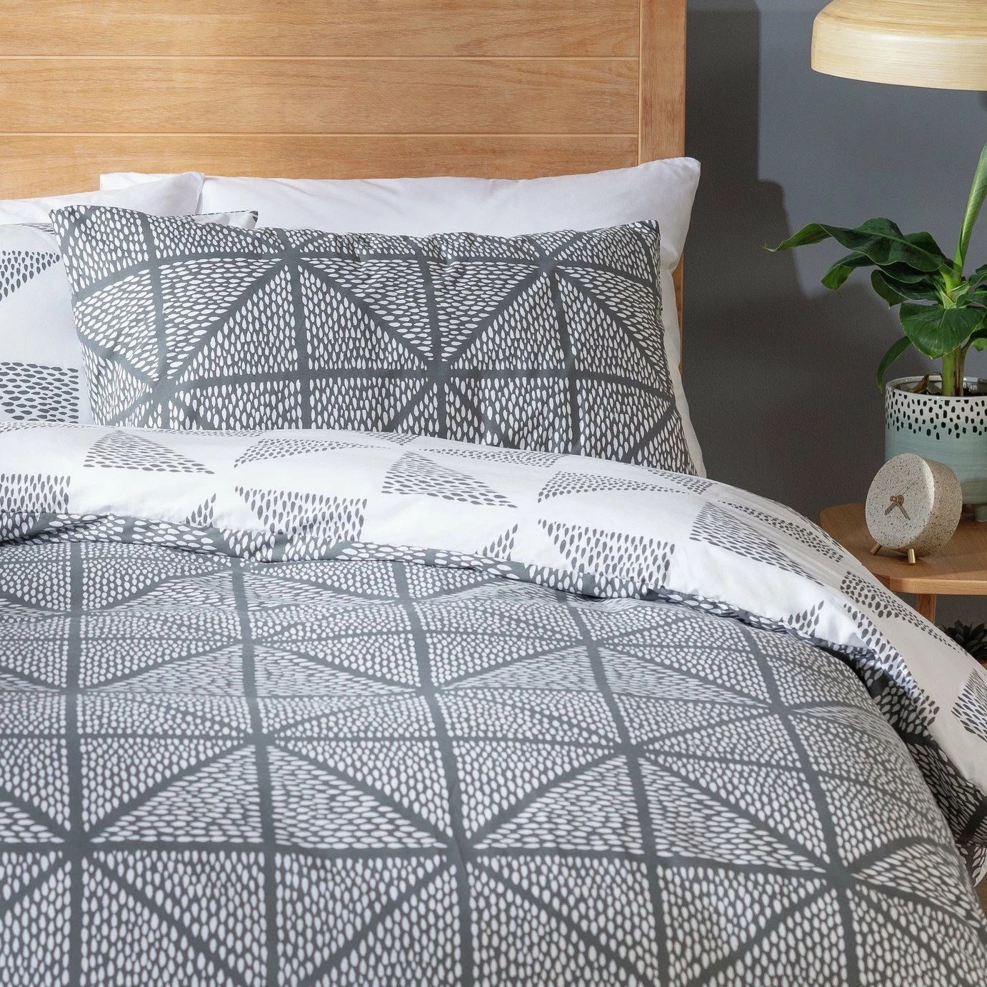 Habitat Stockholm Diamond Dash Grey Bedding Set - Single 1 Habitat Stockholm Diamond Dash Grey Bedding Set - Single