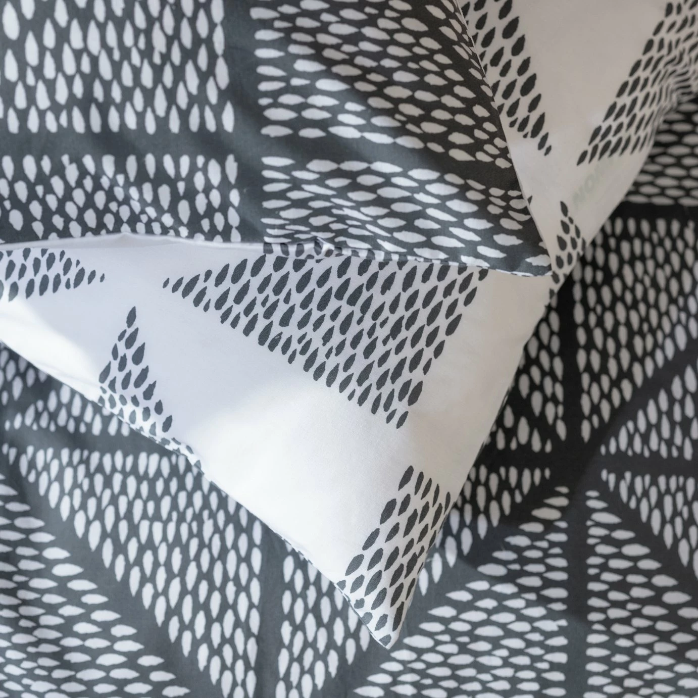 Habitat Stockholm Diamond Dash Grey Bedding Set - Single 4 Habitat Stockholm Diamond Dash Grey Bedding Set - Single - Image 4