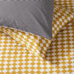 Habitat Cotton Scallop Yellow Reversible Bedding Set -Double -Habitat Sales Store 9377428 R Z003A