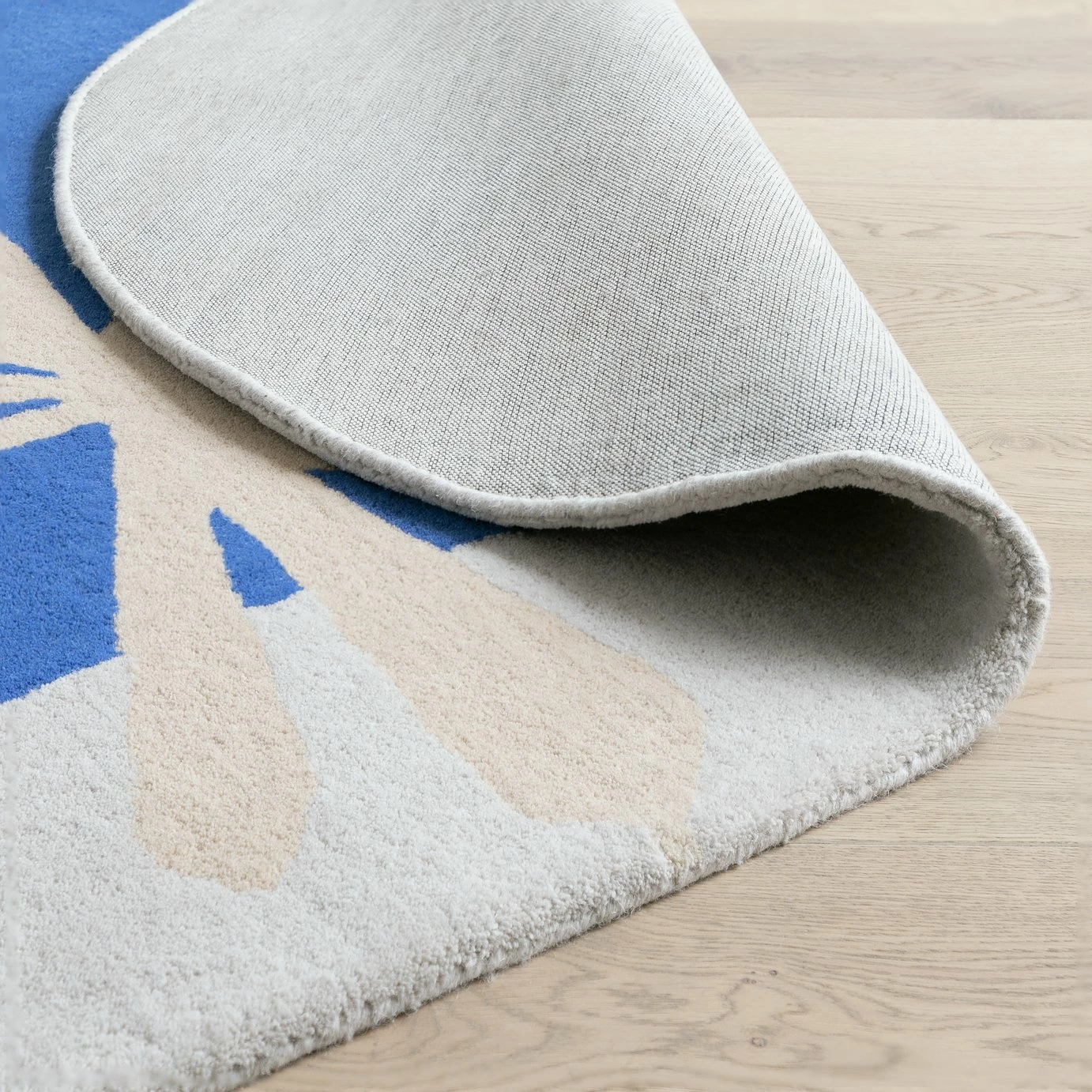 Habitat Arch Palm Wool Rug - Cream & Blue - 120x170cm 5 Habitat Arch Palm Wool Rug - Cream & Blue - 120x170cm - Image 5