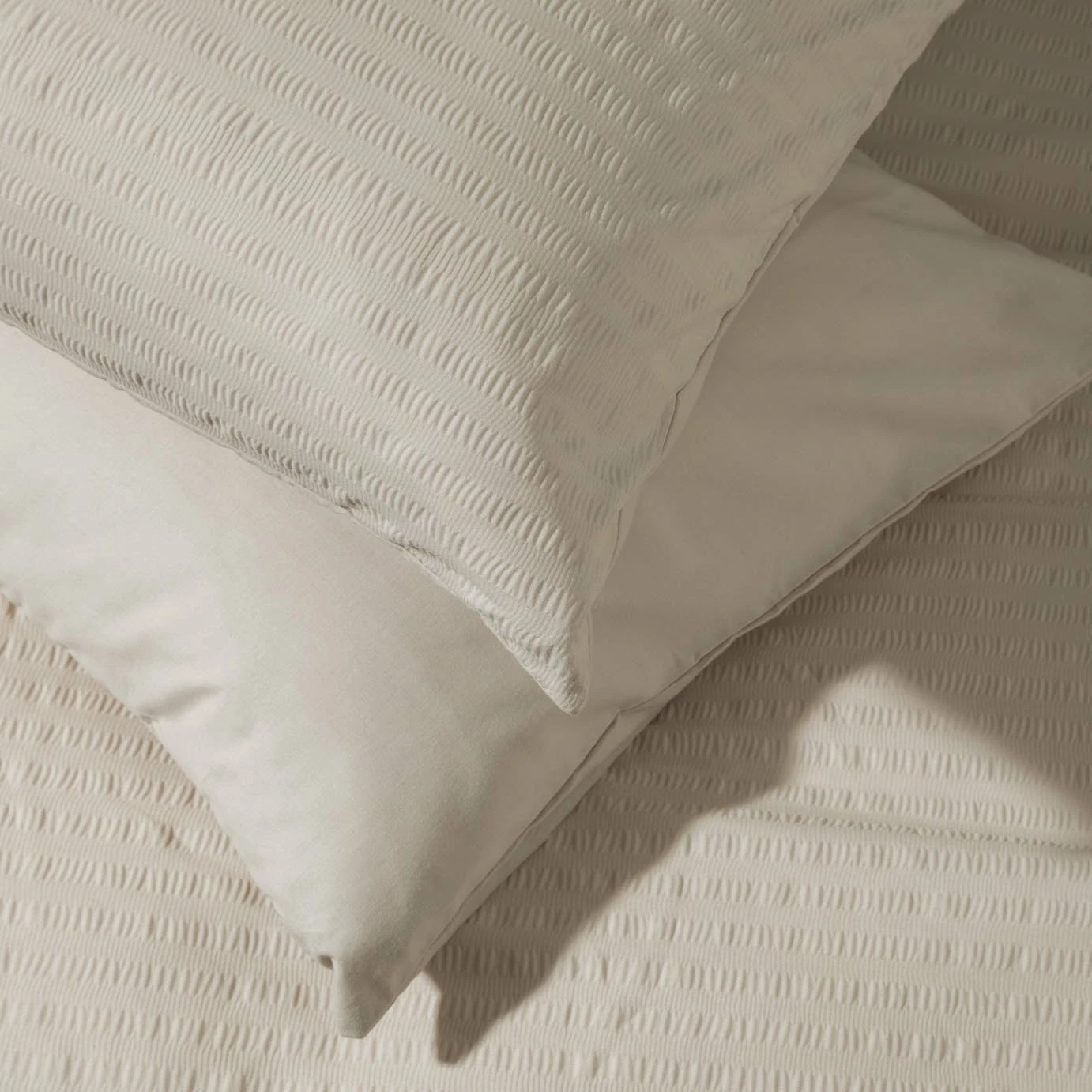 Habitat Seersucker Plain Taupe Bedding Set - Single 4 Habitat Seersucker Plain Taupe Bedding Set - Single - Image 4