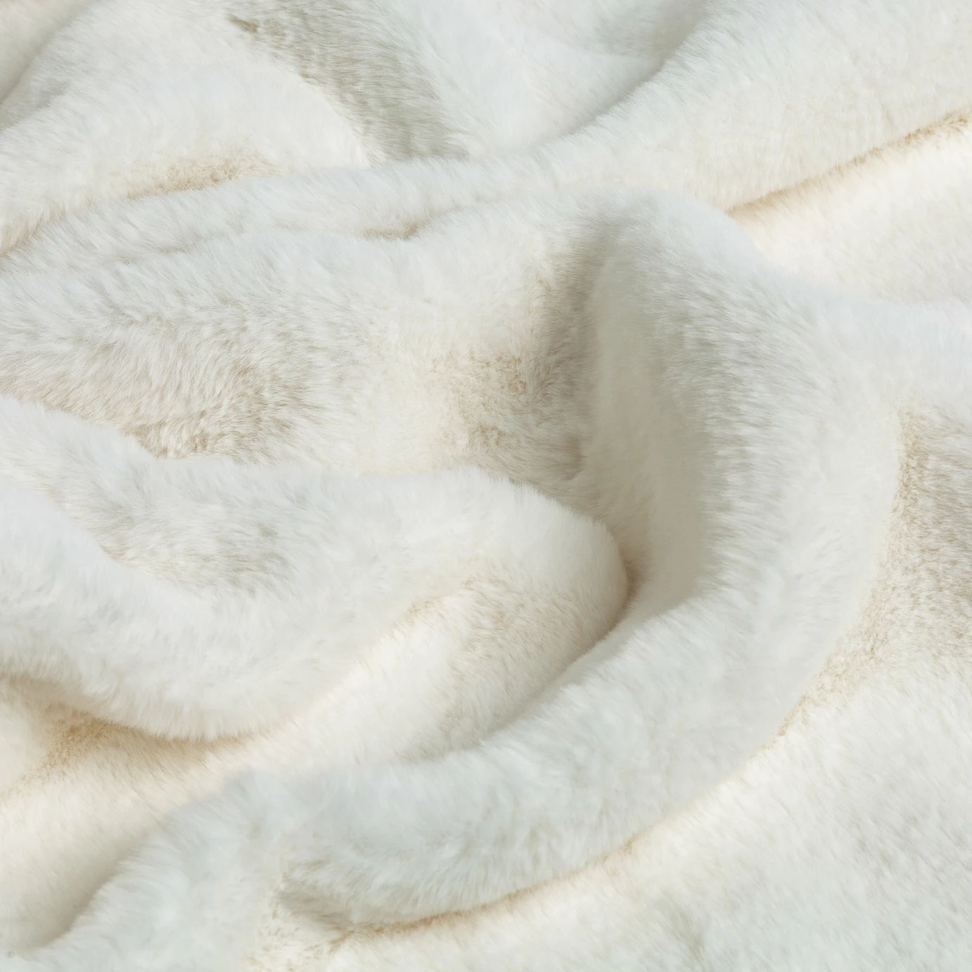 Habitat Faux Fur Plain Throw - Cream - 125x150cm 3 Habitat Faux Fur Plain Throw - Cream - 125x150cm - Image 3