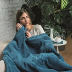 Dreamland Snuggle Up Teal Heated Throw - Large -Habitat Sales Store 9562745 R Z009A