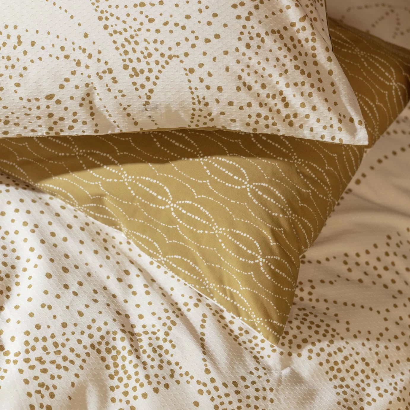 Habitat Cotton Floral Dobby Brown Bedding Set - Single 4 Habitat Cotton Floral Dobby Brown Bedding Set - Single - Image 4