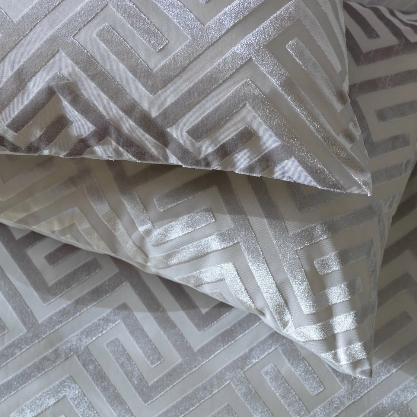 Habitat Geo Velvet Silver Bedding Set - Single 4 Habitat Geo Velvet Silver Bedding Set - Single - Image 4