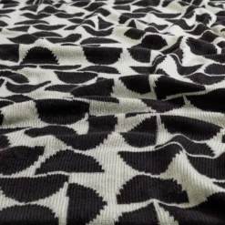 Habitat Geo Woven Throw - Black & White - 120x170cm 7 Habitat Geo Woven Throw - Black & White - 120x170cm -Habitat Sales Store 9646733 R Z003A